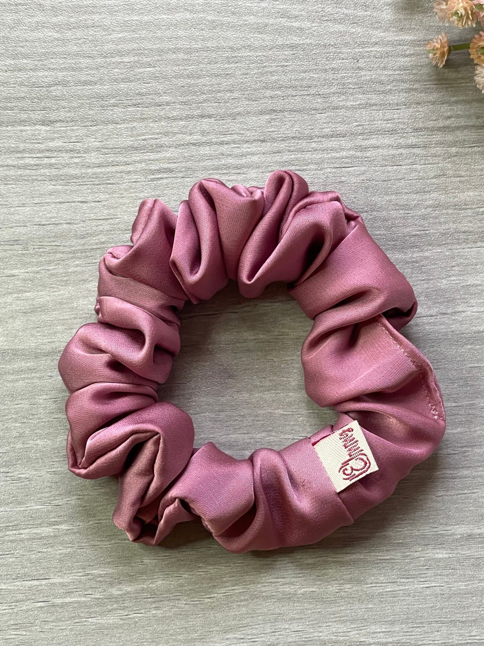 silk scrunchies