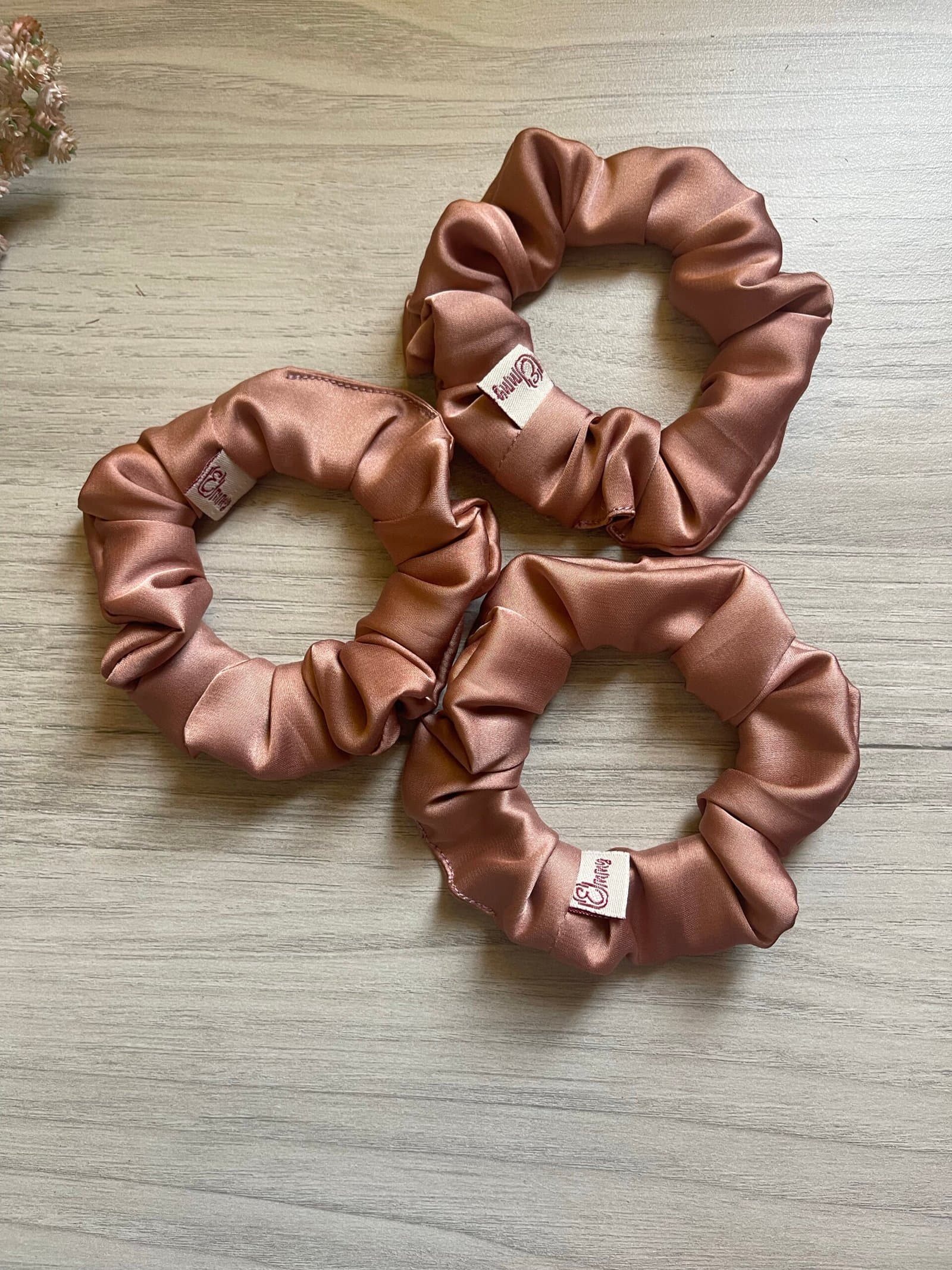 silk scrunchies